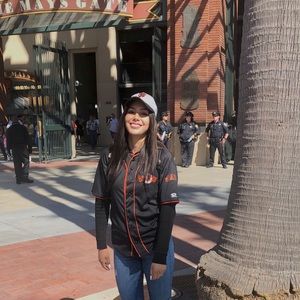 Meet your Posher, Abigail